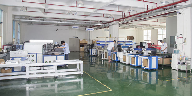 半岛(中国)激光一楼车间
