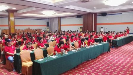 半岛(中国)激光牛商争霸赛参加中段总结学习