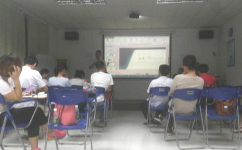 半岛(中国)激光参加牛商会课程