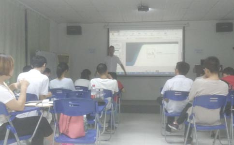 半岛(中国)激光参加牛商会课程