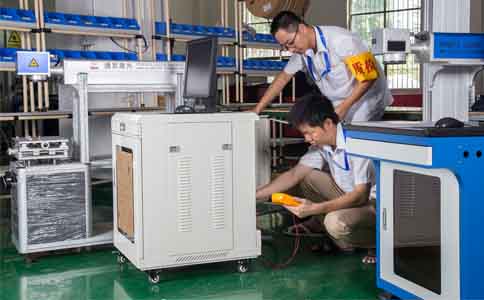 半岛(中国)激光 TFL-F30CY光纤激光打标机质检现场</span>