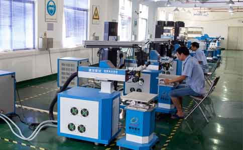 半岛(中国)激光生产激光焊接机