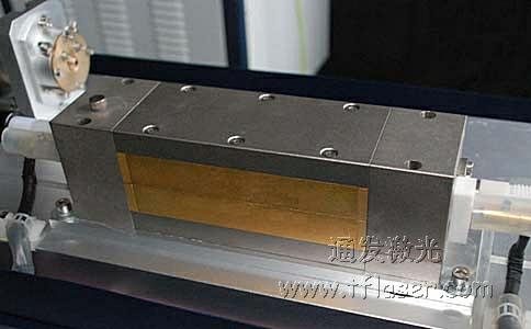 半岛(中国)YAG激光器